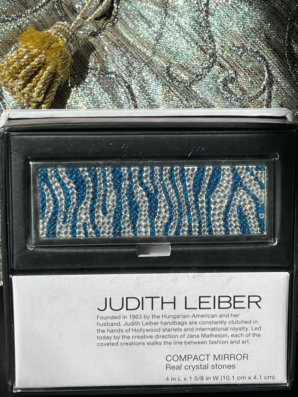 Judith Leiber Blue💙 & White 🤍 Compact Mirror, New in Box Sealed in original pck